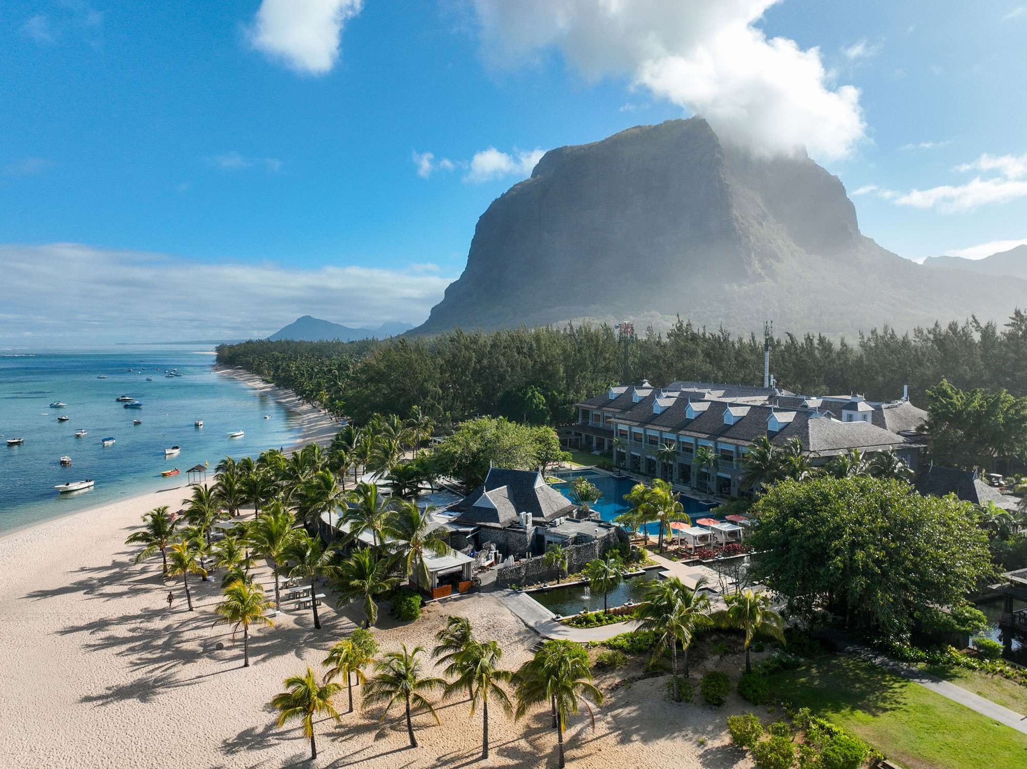Vue panoramique sur le lagon bleu de Baie du Cap au Sud de l'Île Maurice
